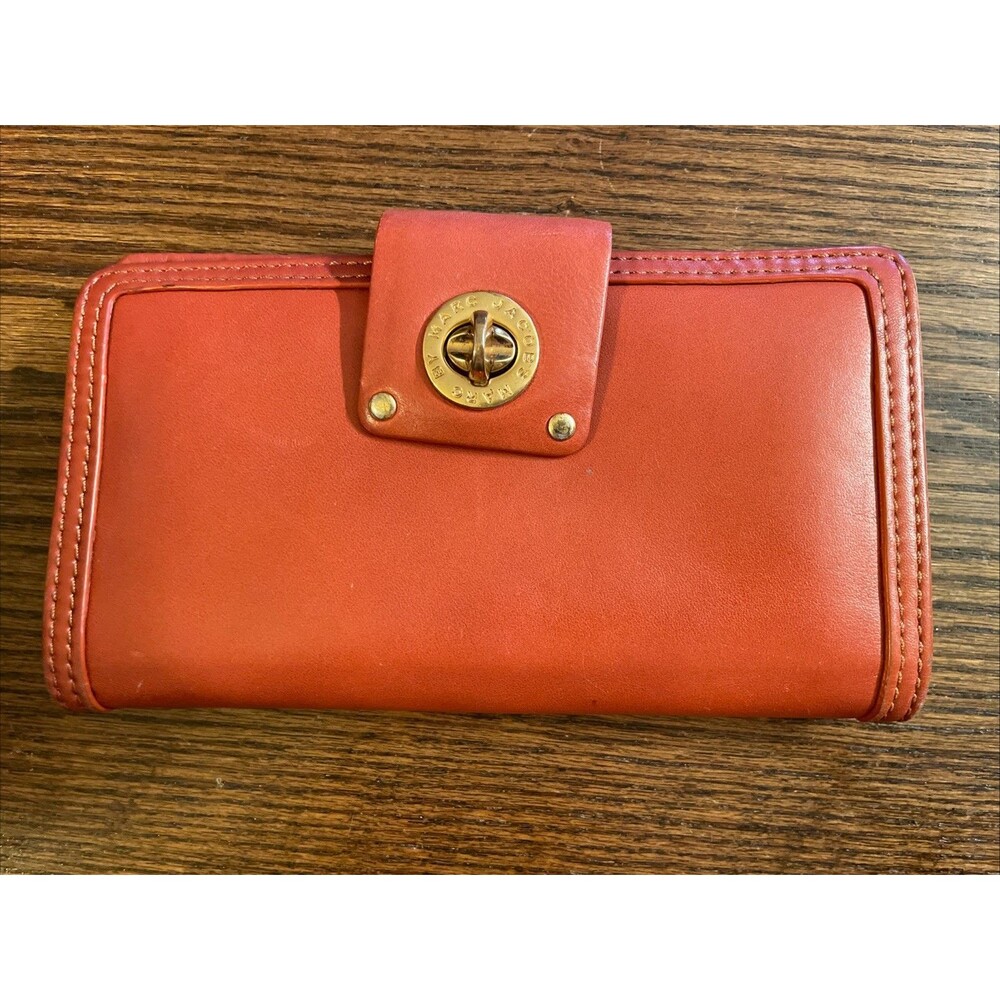 MARC BY MARC JACOBS TURN KEY WALLET Clutch Orange Pink
